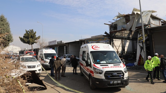 Gaziantep Nizip Sanayi Sitesinde Yakıt Tankeri Patlaması İki Ölü 3 Yaralı