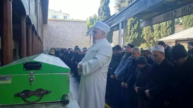 Nejat Özdemir, Babasının Cenaze Namazını Kıldırırken Zor Anlar Yaşadı