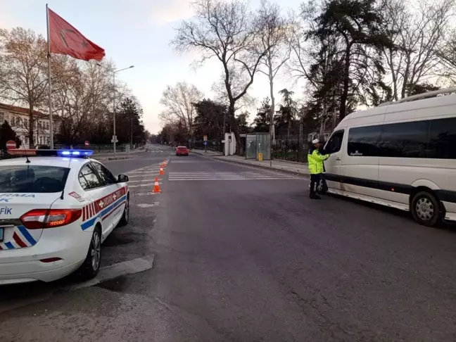 Kırklareli Jandarma’dan Trafik Denetimi 431 Sürücüye Ceza Uygulandı