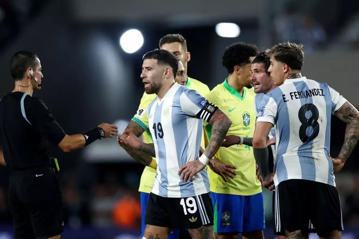 Arjantin, Messi’nin olmadığı maçta inanılmazı başardı