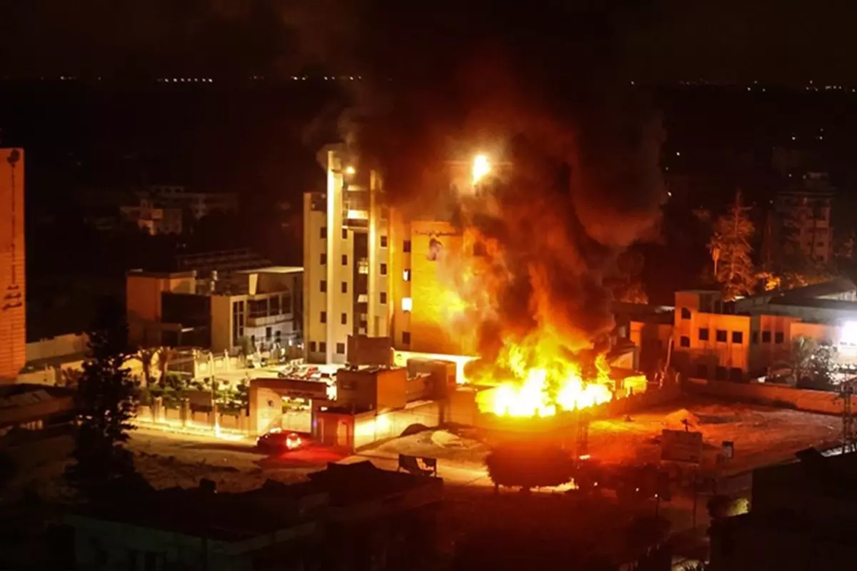 İsrail Gazze Şeridi’ndeki hastaneyi vurdu