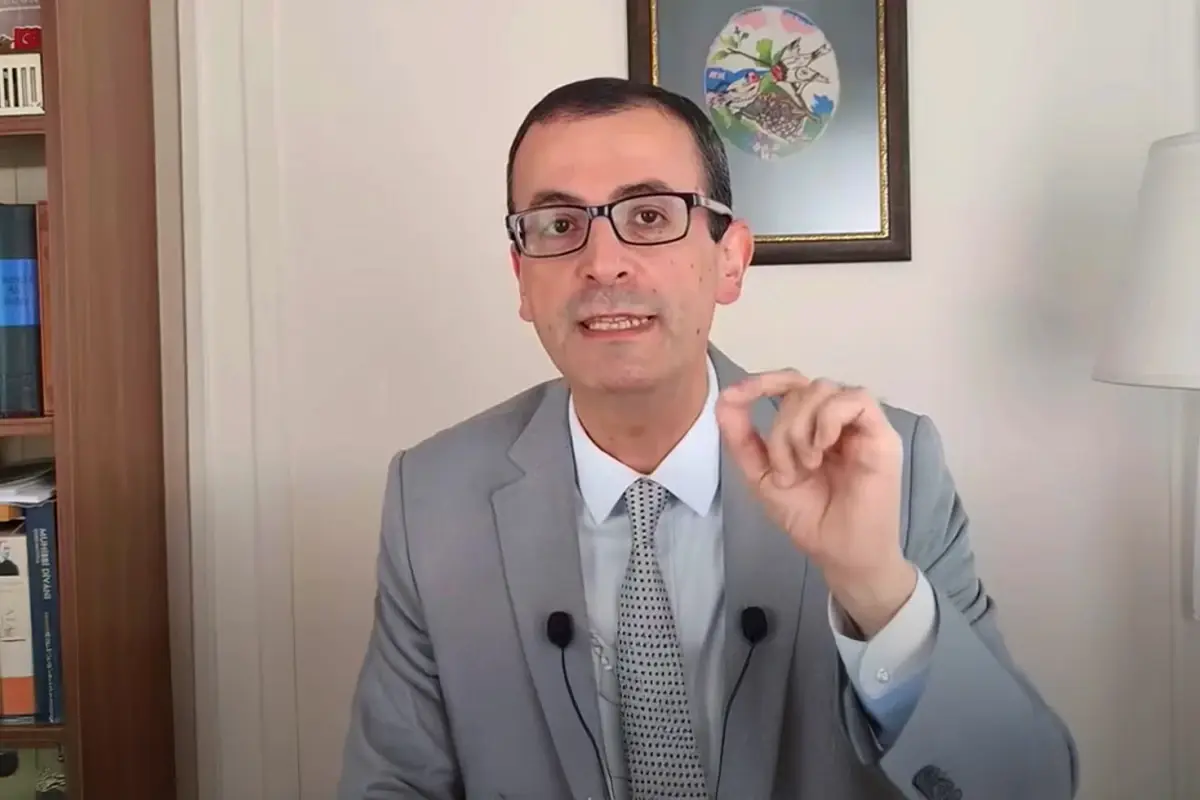Ünlü ekonomist hayatını kaybetti