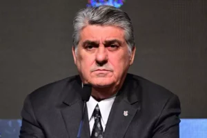 Sezon biter bitmez gidecek futbolcuyu canlı yayında söyledi